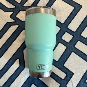 YETI 30oz Aqua Stainless Steel Tumbler